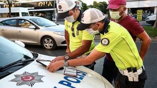 Maske Takmayanlara Polisin Kesmiş Olduğu Cezalar Yargıtay Kararıyla Bozuldu. Ceza Kesme Yetkisi Valiye Aittir.